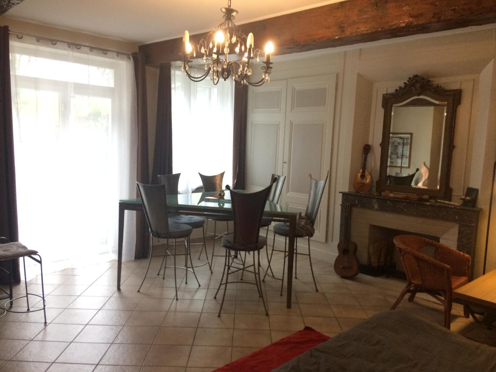 Chambre Spacieuse Au Calme Proche De Lyon Sathonay-Village Luaran gambar