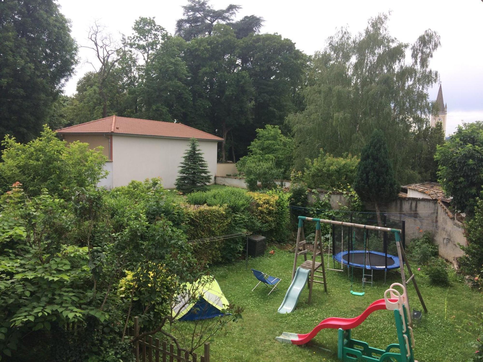 Chambre Spacieuse Au Calme Proche De Lyon Sathonay-Village Luaran gambar
